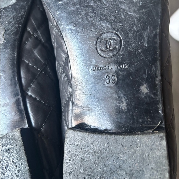 CHANEL Black Aged Calfskin Cap Toe Ballerina used size 39 - Picture 5 of 7